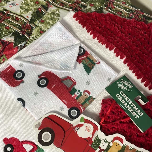 Christmas Kitchen Gift Set Dish Cloth Scrubby Ornament Towel Tin Can Truck Gifts - Picture 4 of 14